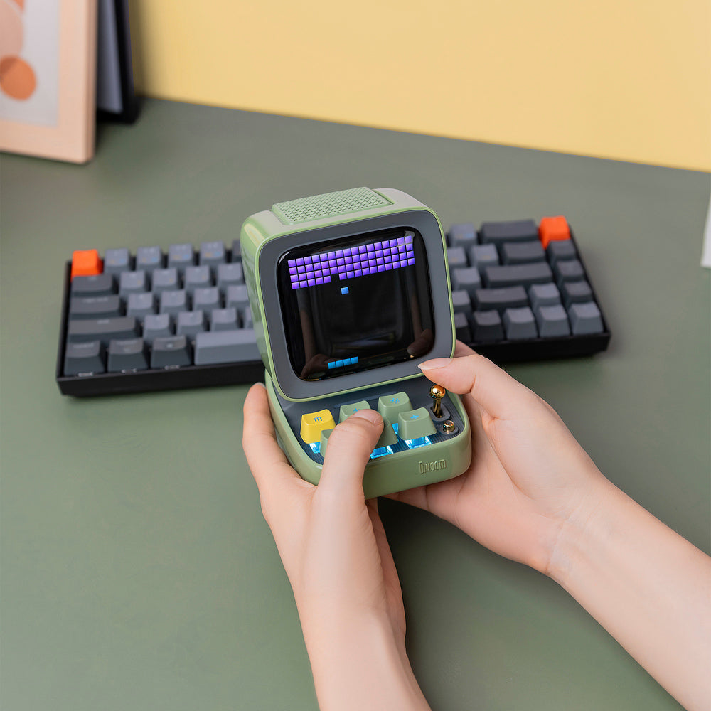 G205 新品　Divoom Ditoo Pro スピーカー DITOO PRO (PK) ポータブルBluetoothスピーカー | 【クロサワ